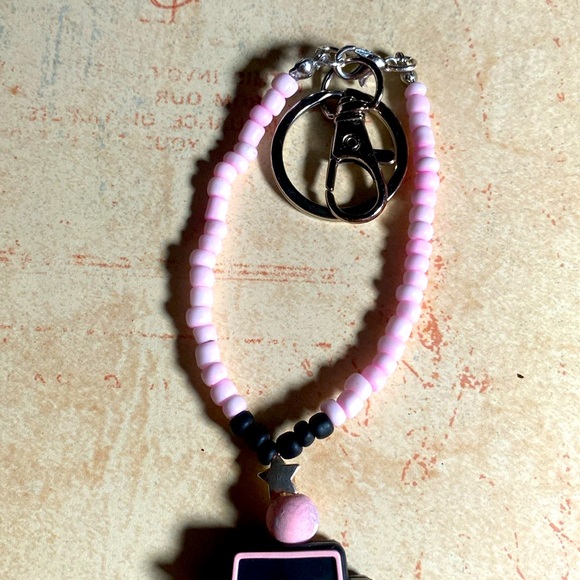 Silicone 4x4 Jeep Duck Rearview Mirror Charm-Keychain-Bag Charm-Beaded Bracelet - Picture 4 of 7